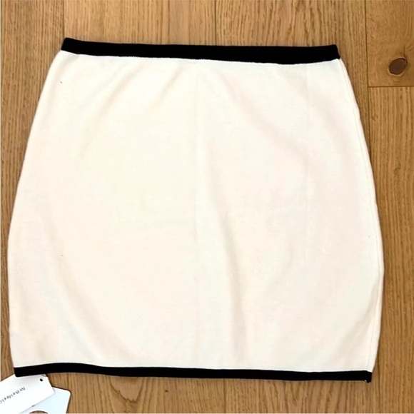 🆕 NWT REVOLVE & LUXURY MINIMALIST lovers COMMESE knit mini skirt size S - Picture 6 of 10